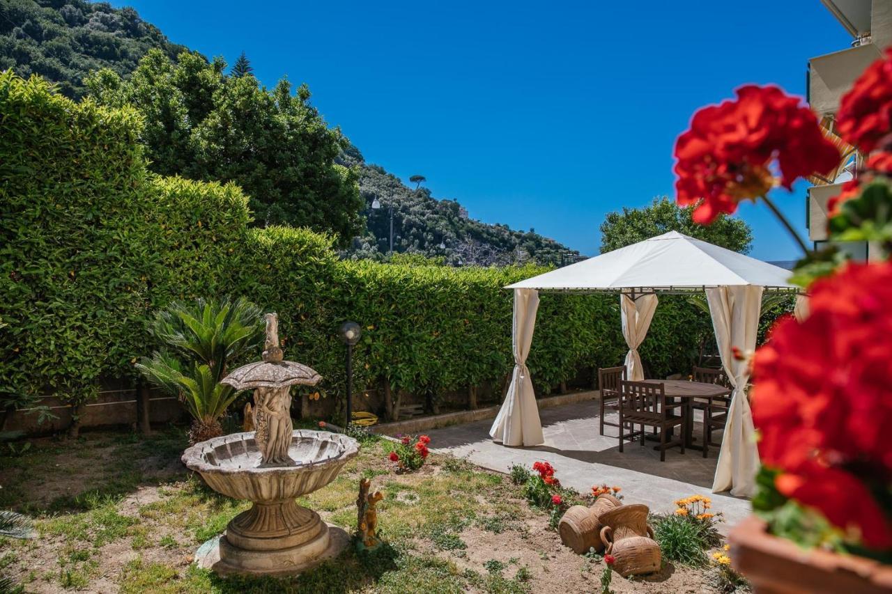 Emily'S Home Sorrento Bagian luar foto